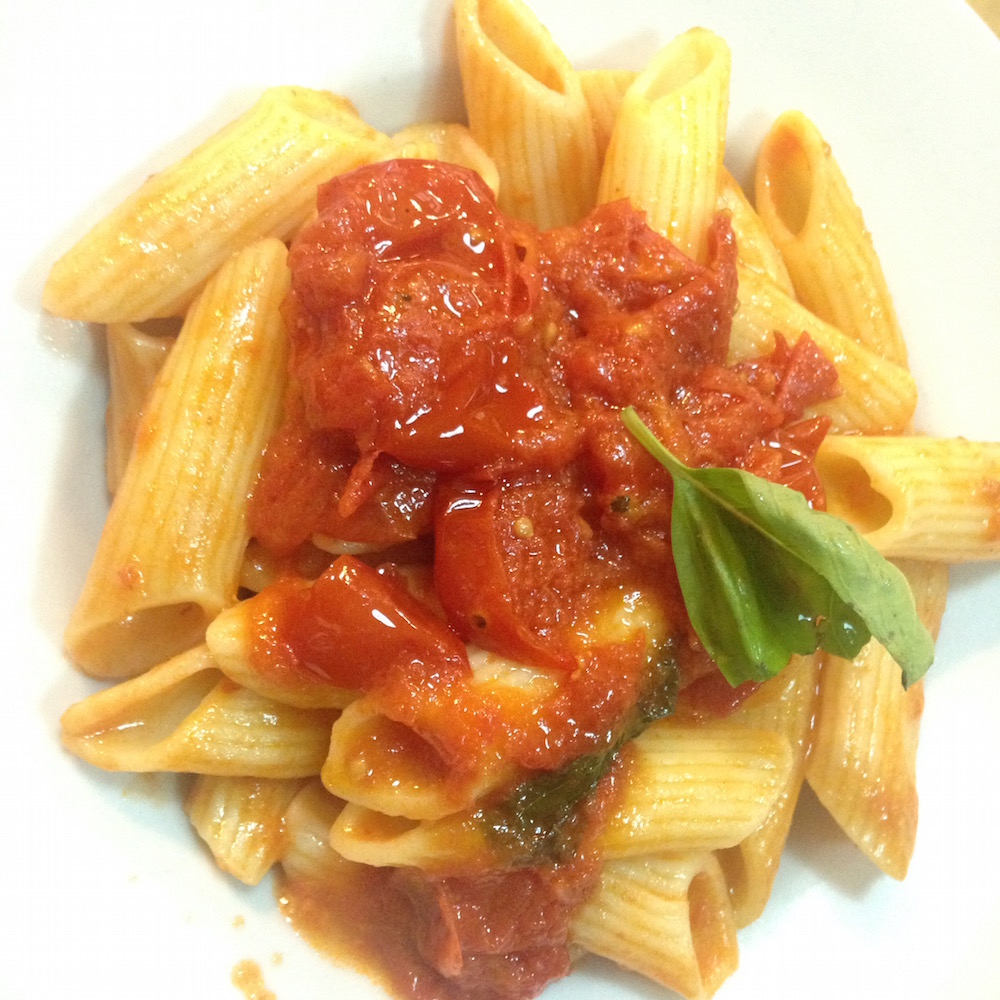A simple pasta made with fresh piennelo tomatoes