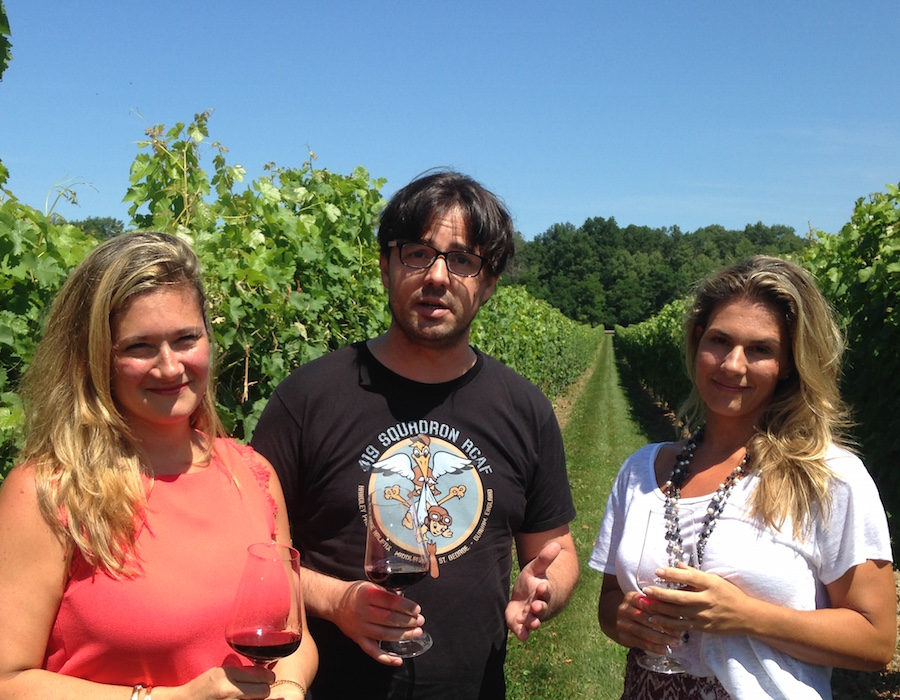 Zoltan with Melissa and Angela Marotta at Two sisters Vineyards