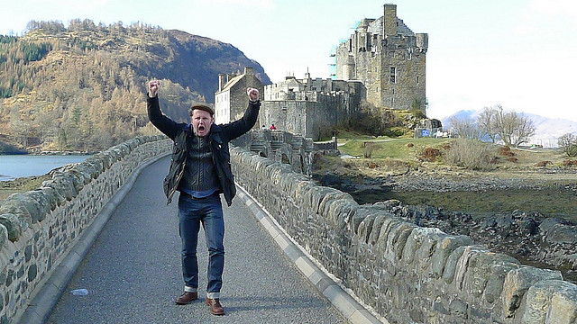 Good Food Revolution's Jamie Drummond discovers that the Dalmore distillery at Eilean Donan is closed for the bank holiday.