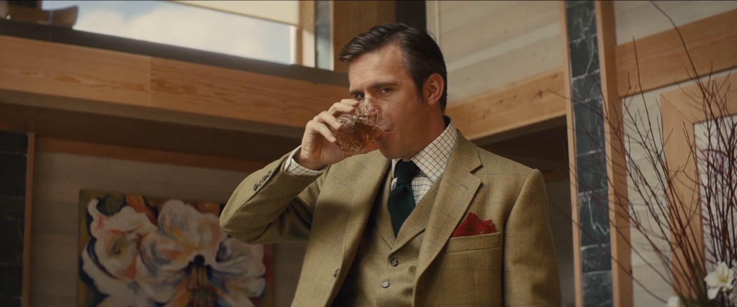 The Dalmore makes a guest appearance in Kingsman : Secret Service, a jolly good film that understood a good whisky. 